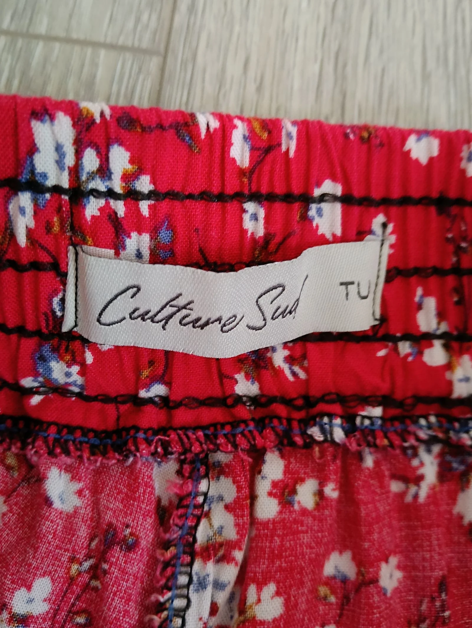 Short rouge fleuri – photo 4